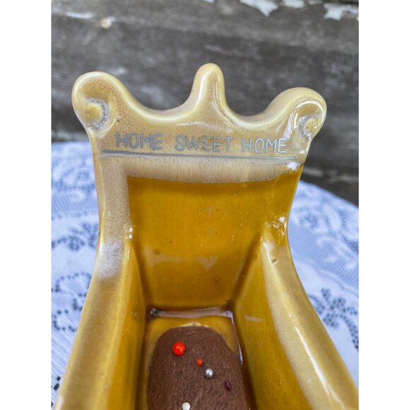 Vintage 1950s Ceramic Rocking Chair/Cat Pin Cushion Tape Measure - Picture 4 of 9